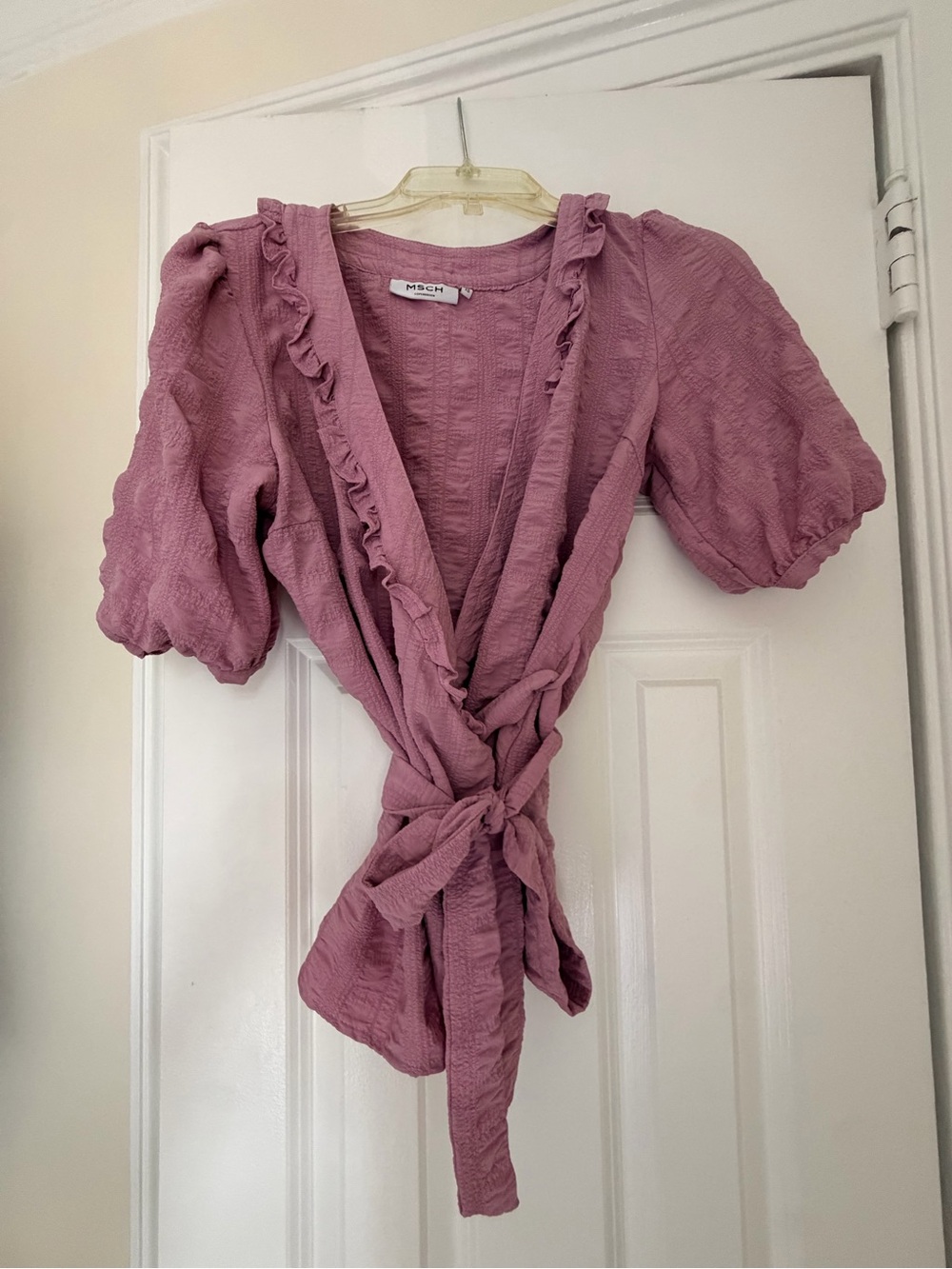 Textured Puff-Sleeve Wrap Blouse in Mauve